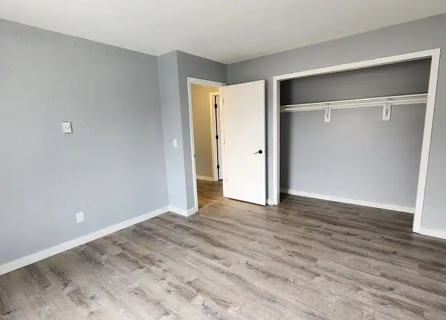 Property at 1040 Meadow St, Watertown, WI, 53094, 2 beds, 1 bath, [object Object]