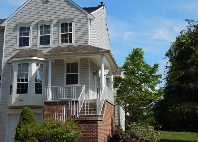 Property at 862 N Waterford Ln, Wilmington, DE, 19808, 2 beds, 2.5 baths, [object Object]