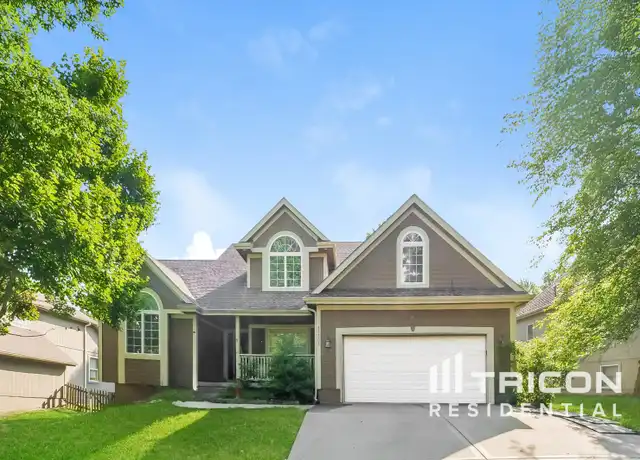 Property at 13303 Redwood Ln, Smithville, MO, 64089, 5 beds, 3.5 baths, [object Object]