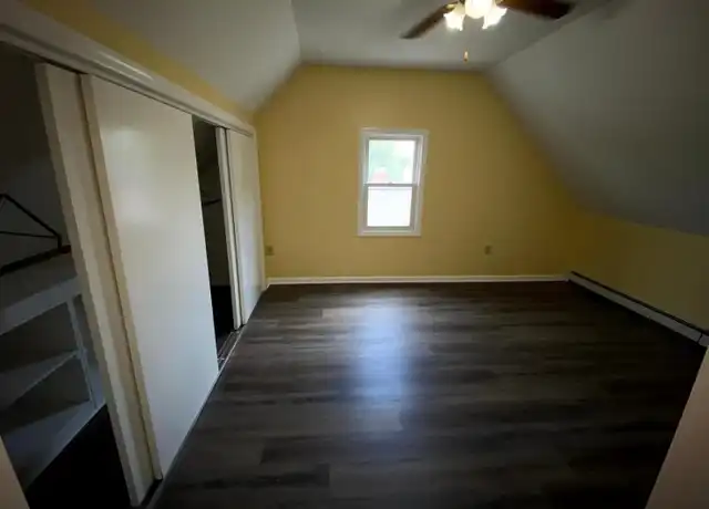 Property at 7 Washington St Unit 3, Newton, NJ, 07860, 3 beds, 1 bath, [object Object]