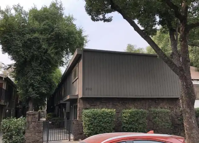 Property at 2112 D St, Sacramento, CA, 95816, 2 beds, 1 bath, [object Object]