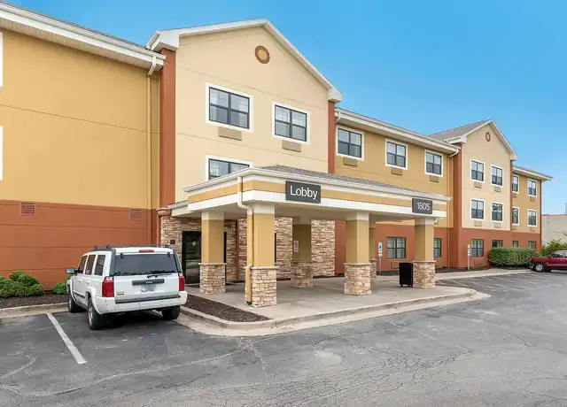 Property at Bloomington - Normal - 1805 S Veterans Pkwy, Bloomington, IL, 61701, 0 beds, 1 bath, [object Object]