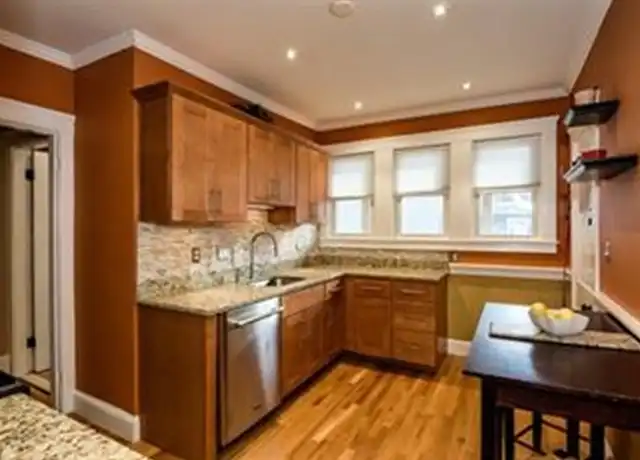 Property at 340 Faneuil St #2, Brighton, MA, 02135, 3 beds, 1 bath, [object Object]