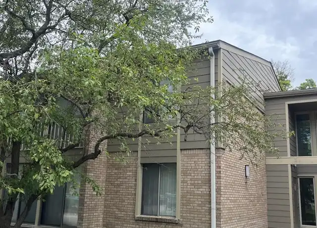 Property at 22350 Lucerne Dr Unit : 2, Southfield, MI, 48075, 2 beds, 2 baths, [object Object]
