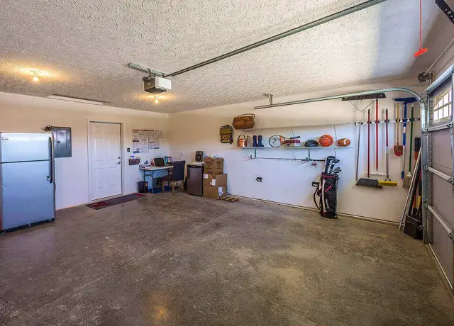 Photo of 581 Amber Ln, Copley, OH 44321