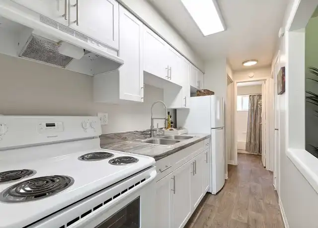Property at Park Place at Expo Apartments - 10785 E Exposition Ave, Aurora, CO, 80012, 0-1 beds, 1 bath, [object Object]