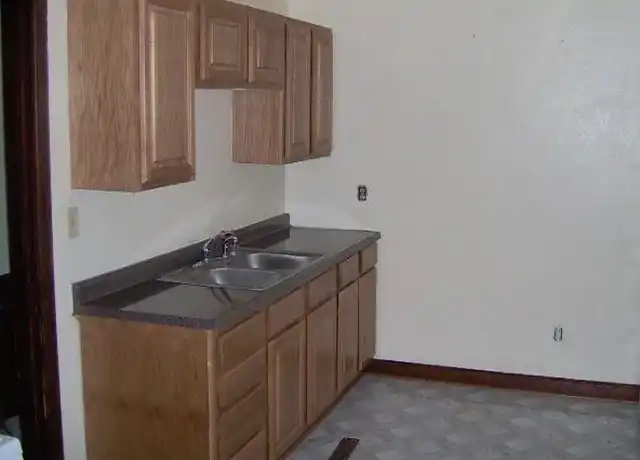 Property at 1219 Conway St Unit 2, St Paul, MN, 55106, 1 bed, 1 bath, [object Object]