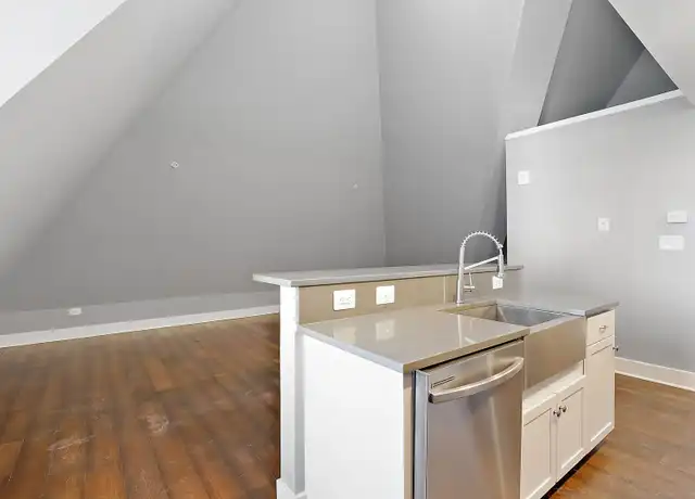 Property at 19 E Fayette St, Baltimore, MD, 21202, 1 bed, 1 bath, [object Object]