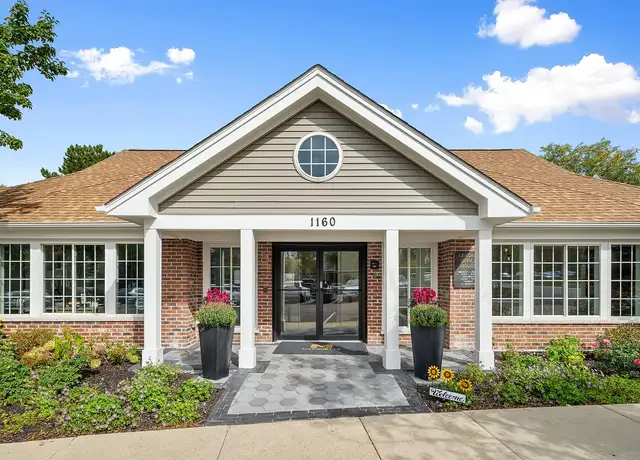 Photo of 1160 Windbrooke Dr, Buffalo Grove, IL 60089
