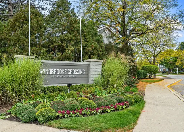 Photo of 1160 Windbrooke Dr, Buffalo Grove, IL 60089