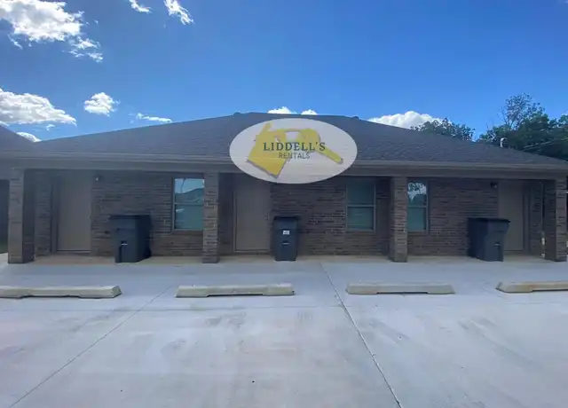 Property at 316 W Locust St Unit B, Paragould, AR, 72450, 1 bed, 1 bath, [object Object]