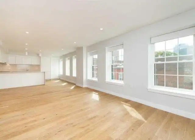 Property at 22 Fleet St, Boston, MA, 02113, 4 beds, 3 baths, [object Object]