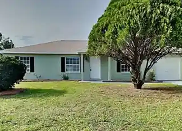 Property at 21 Hemlock Radial Loop, Ocala, FL, 34472, 3 beds, 2 baths, [object Object]