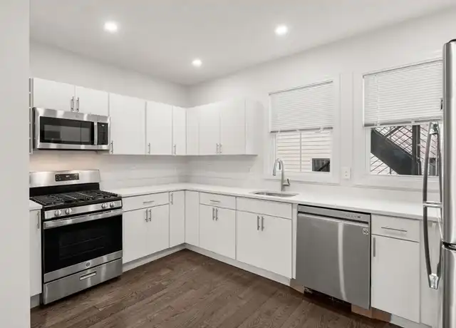 Property at 599 Broadway Unit 2R, Everett, MA, 02149, 3 beds, 1.5 baths, [object Object]