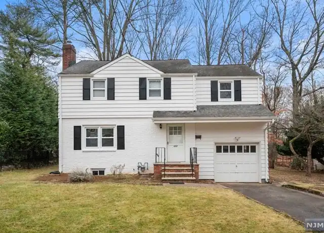 Property at 433 Upper Blvd, Ridgewood, NJ, 07450, 3 beds, 1.5 baths, [object Object]