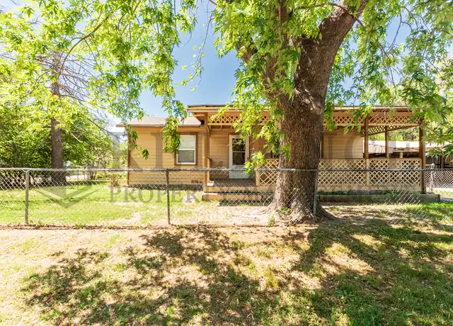 Property at 1817 S Catherine St, Wichita, KS, 67213, 2 beds, 1 bath, [object Object]
