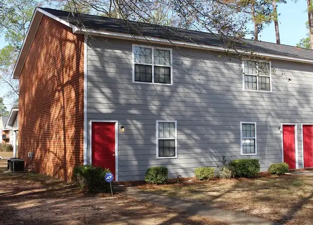 Property at 2703 Doncaster Dr, Albany, GA, 31707, 2 beds, 2.5 baths, [object Object]