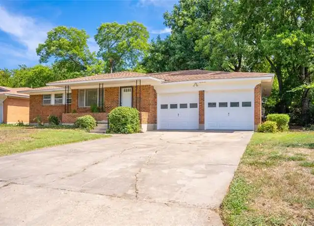 Property at 1717 Crescent St, Denton, TX, 76201, 3 beds, 2 baths, [object Object]