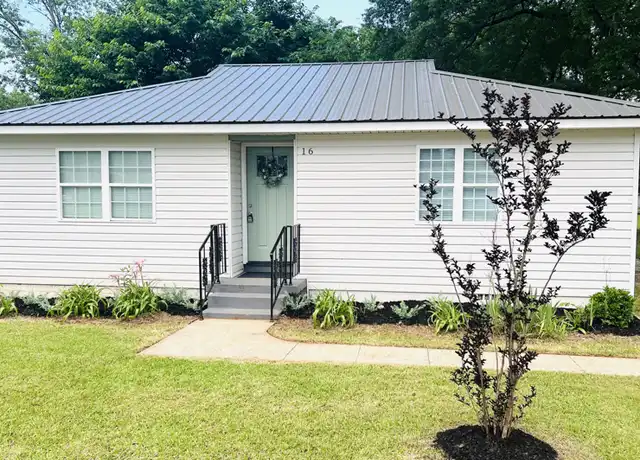 Property at 58 N Elm Ave, Sylacauga, AL, 35150, 2 beds, 1 bath, [object Object]