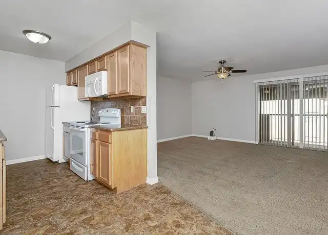 Property at High Point East Apartment Homes - 9400 E Lincoln St, Wichita, KS, 67207, 1-3 bed, 1-2 bath, [object Object]