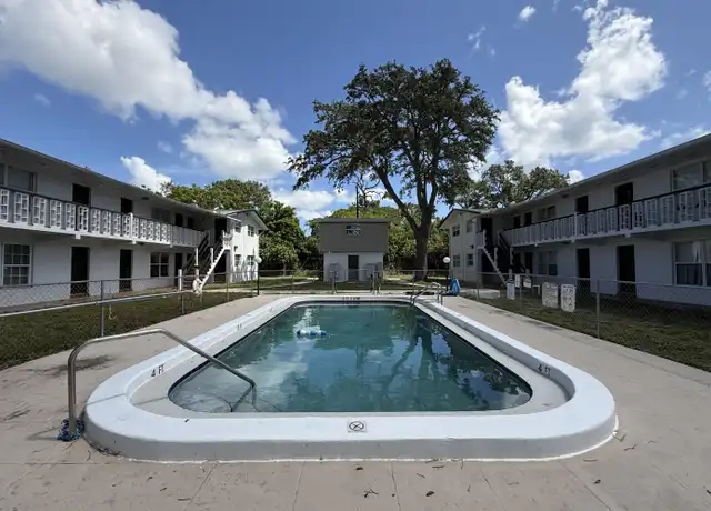 Property at 1432 Parkway Dr Unit 2B, Melbourne, FL, 32935, 1 bed, 1 bath, [object Object]