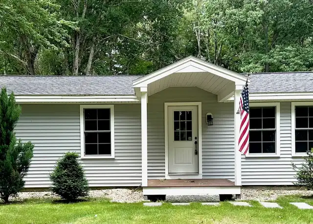 Property at 67 Depot Rd, Stratham, NH, 03885, 3 beds, 2 baths, [object Object]