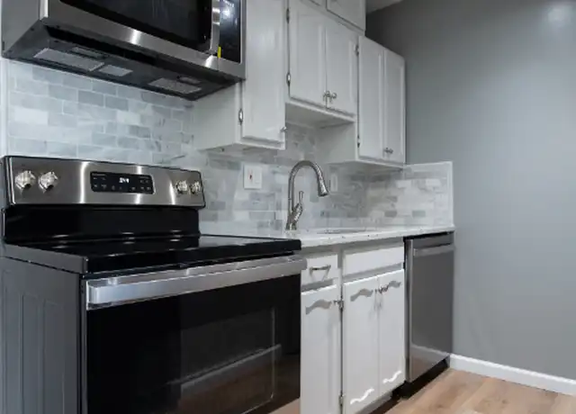 Property at 803 Plate St #210, Rochester, MI, 48307, 1 bed, 1 bath, [object Object]