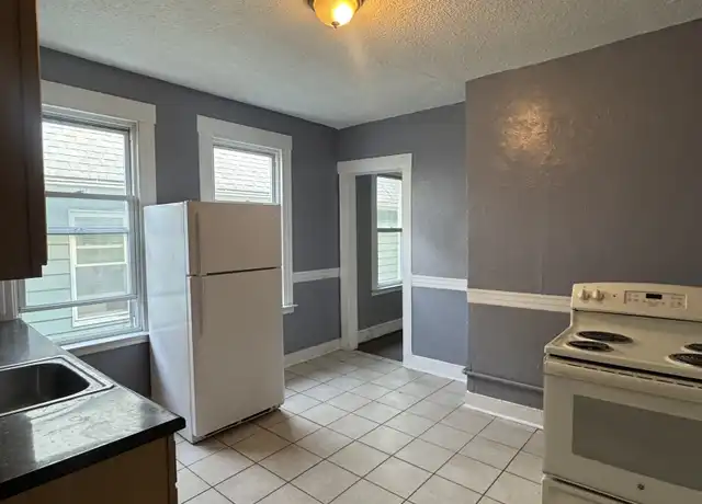 Property at 57 Bassett St Unit 2, New Haven, CT, 06511, 3 beds, 1 bath, [object Object]