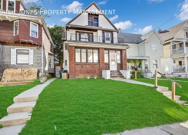 Property at 41 Parkview Ave Apt 1, Buffalo, NY, 14210, 3 beds, 1 bath, [object Object]
