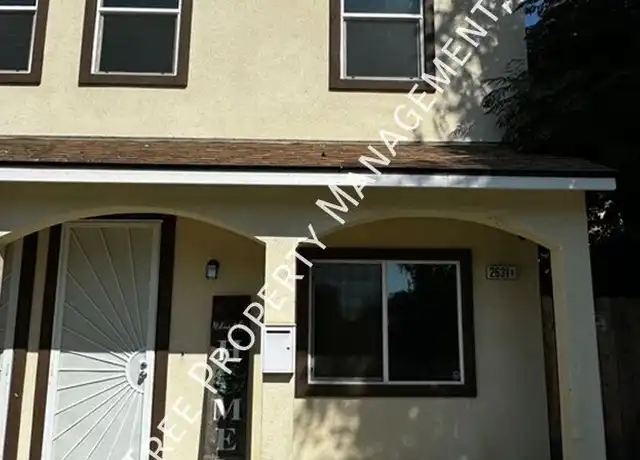 Property at 2631 E Clay Ave Unit B, Fresno, CA, 93701, 2 beds, 1.5 baths, [object Object]