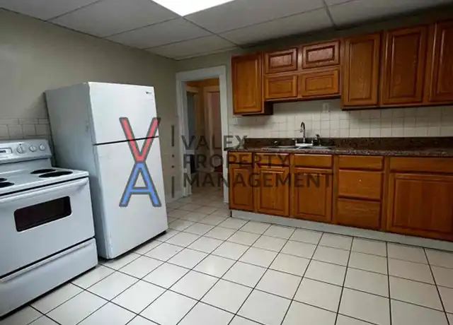 Property at 2649 Olyphant Ave Unit 2, Scranton, PA, 18509, 2 beds, 1 bath, [object Object]