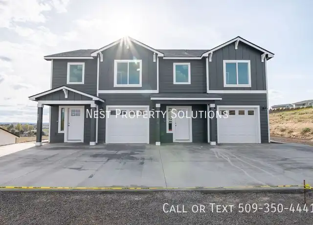 Property at 650 Hargraves Ave NE Unit A, Royal City, WA, 99357, 3 beds, 2.5 baths, [object Object]
