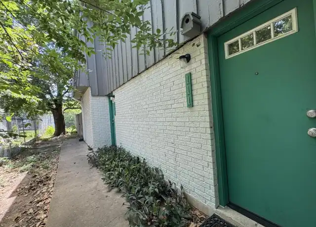 Property at 305 E Croslin St Unit 111, Austin, TX, 78752, 2 beds, 1 bath, [object Object]