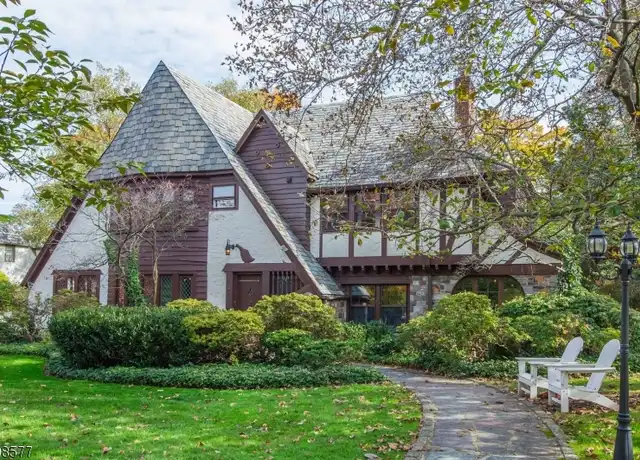 Property at 3 Greenview Way, Montclair, NJ, 07043, 5 beds, 2.5 baths, [object Object]