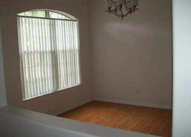 Property at 1525 N Lake View Ave, Leesburg, FL, 34748, 3 beds, 2 baths, [object Object]