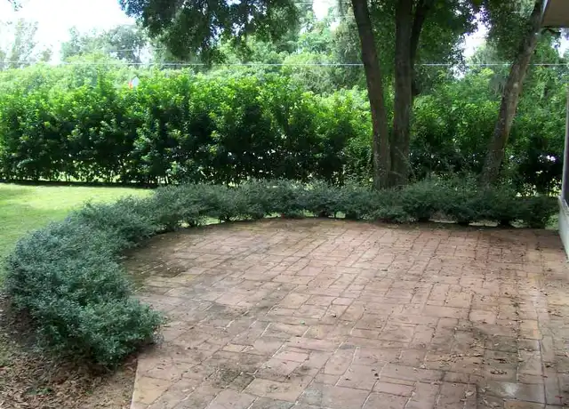 Property at 1525 N Lake View Ave, Leesburg, FL, 34748, 3 beds, 2 baths, [object Object]