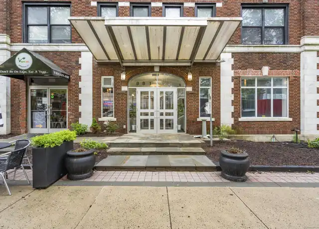 Property at 881 Lafayette Blvd Unit 4K, Bridgeport, CT, 06604, 1 bed, 1 bath, [object Object]