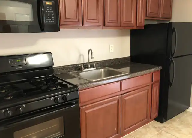 Property at 184 Fairview Ave Unit A2, Jersey City, NJ, 07304, 1 bed, 1 bath, [object Object]