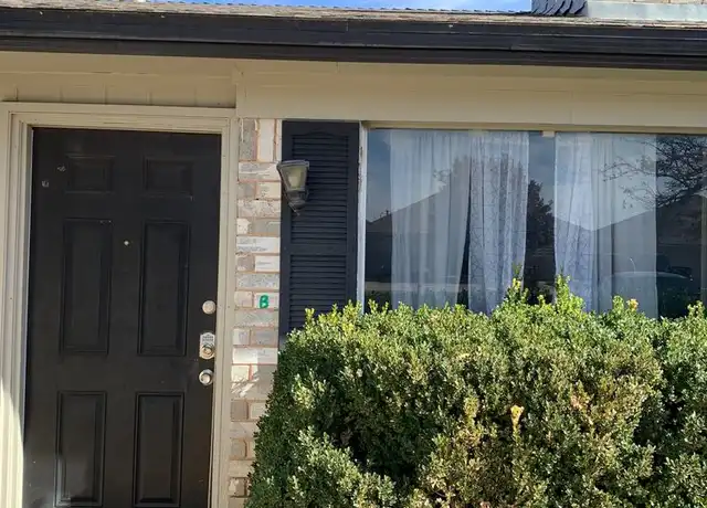 Property at 614 N Elkhart Ave Unit B, Lubbock, TX, 79416, 2 beds, 1 bath, [object Object]