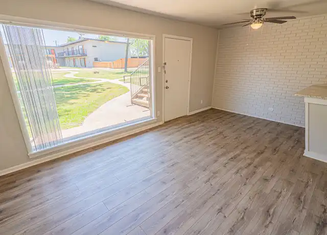 Property at 600 Westwood Dr Unit B2, Abilene, TX, 79603, 1 bed, 1 bath, [object Object]