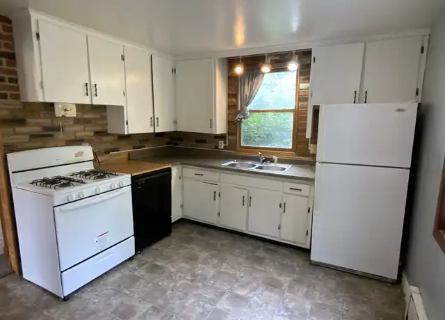 Property at 1127 Baxter Ave, Superior, WI, 54880, 3 beds, 1 bath, [object Object]