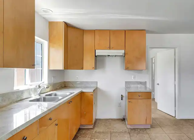 Property at 6827 Simpson Ave Unit 1-1, North Hollywood, CA, 91605, 1 bed, 1 bath, [object Object]