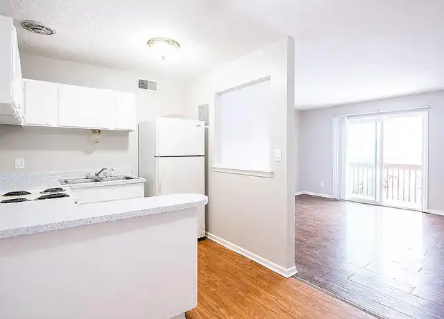 Property at Eagle's Nest Apartments - 1440 N 38th St, Kansas City, KS, 66102, 1 bed, 1 bath, [object Object]