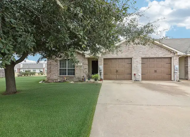 Property at Nandina Way Townhomes - 820 Nandina Way, Waxahachie, TX, 75165, 3 beds, 2 baths, [object Object]