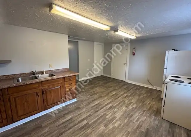 Property at 542 W 4th St Unit 2, Fort Wayne, IN, 46808, 2 beds, 1 bath, [object Object]