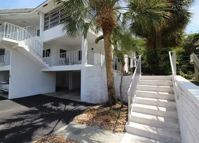 Property at 450 SW 9th St Unit 3, Boca Raton, FL, 33432, 2 beds, 2 baths, [object Object]