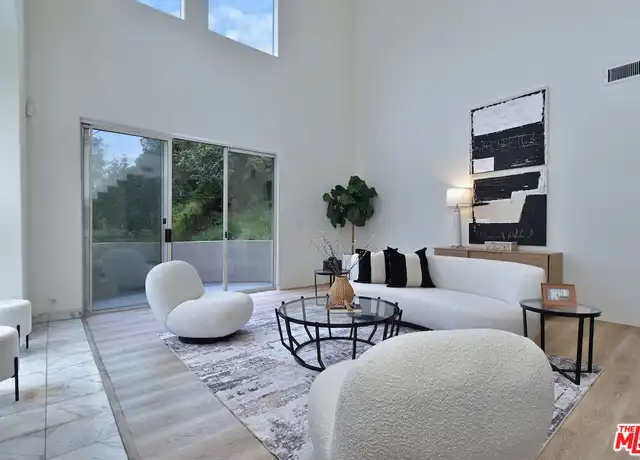 Property at 1701 N Beverly Dr, Beverly Hills, CA, 90210, 4 beds, 5 baths, [object Object]