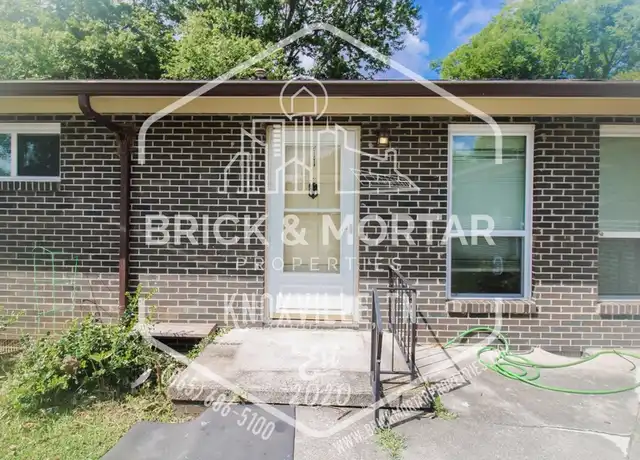 Property at 511 S Cedar St, Maryville, TN, 37803, 2 beds, 1 bath, [object Object]