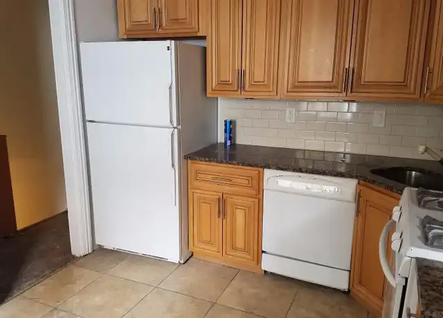 Property at 350 S 15th St #3, Philadelphia, PA, 19102, 3 beds, 1.5 baths, [object Object]