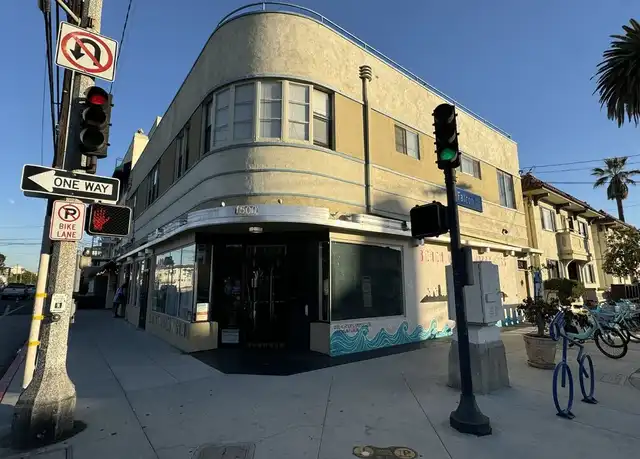 Property at 224 Falcon Ave Unit B, Long Beach, CA, 90802, 1 bed, 1 bath, [object Object]